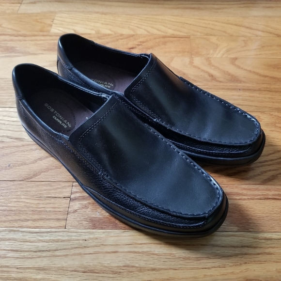 Bostonian Other - Bostonian Black Leather Duralite Loafer Shoes